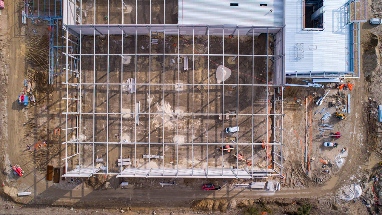 Engagements sur les délais de construction de bâtiment de logistique